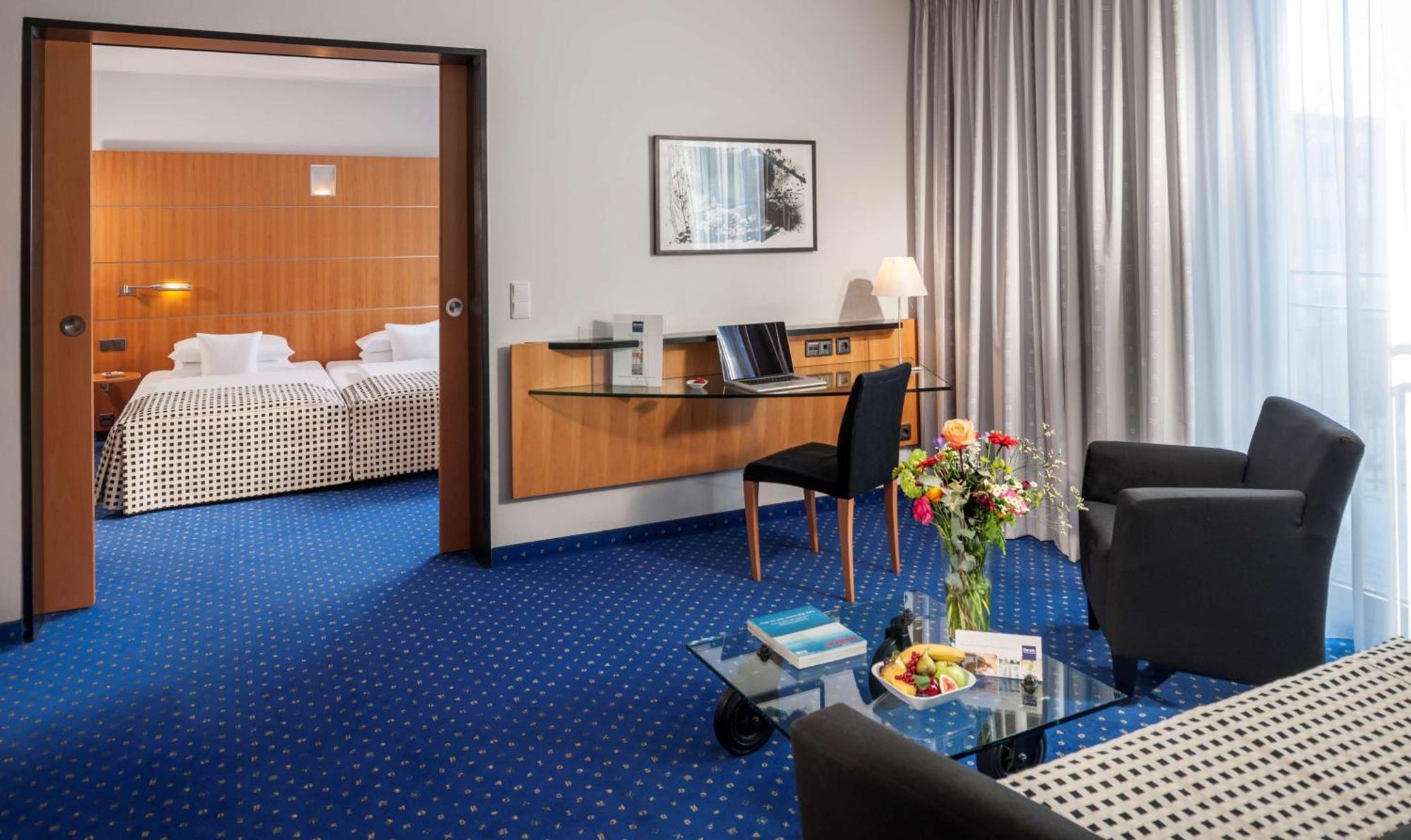 Dorint Hotel Потсдам Экстерьер фото